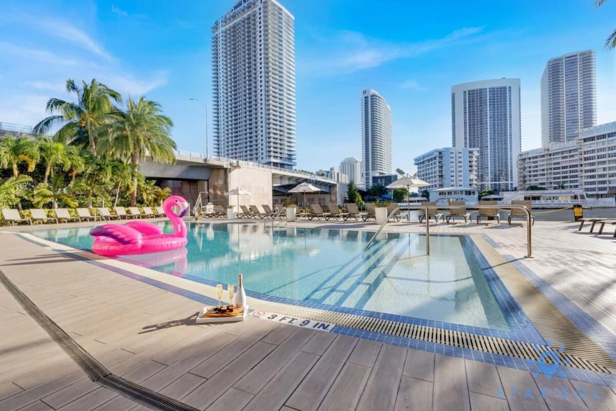 Infinite View With Balcony,Pool Plus Near Beach Hallandale Beach Exteriér fotografie