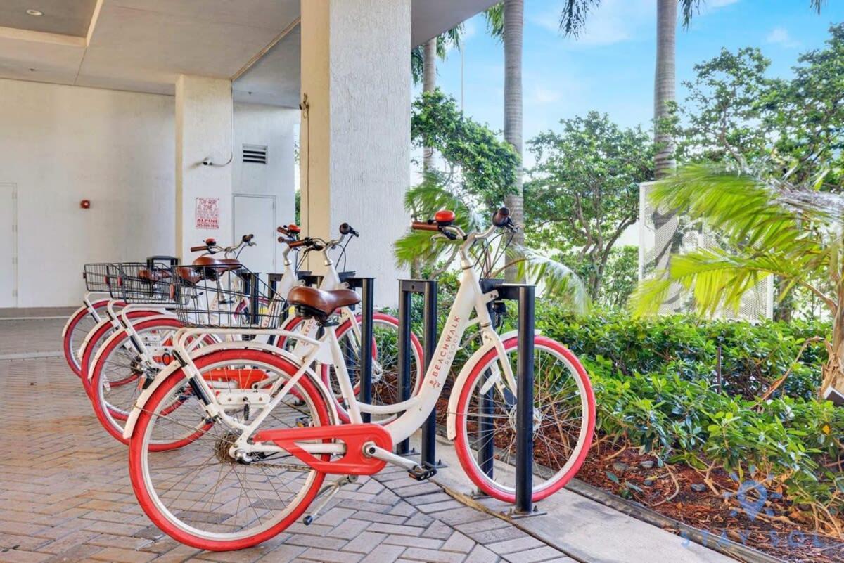 Infinite View With Balcony,Pool Plus Near Beach Hallandale Beach Exteriér fotografie